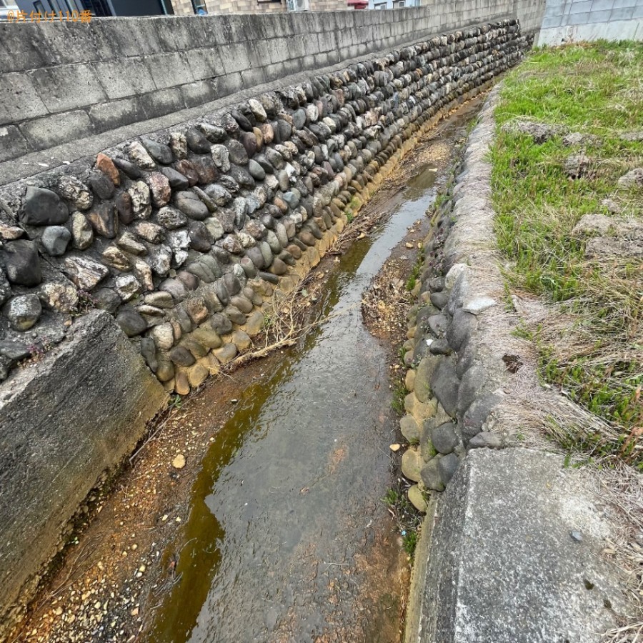 【南津軽郡藤崎町】砂利や泥の溜まっている水路の清掃作業ご依頼