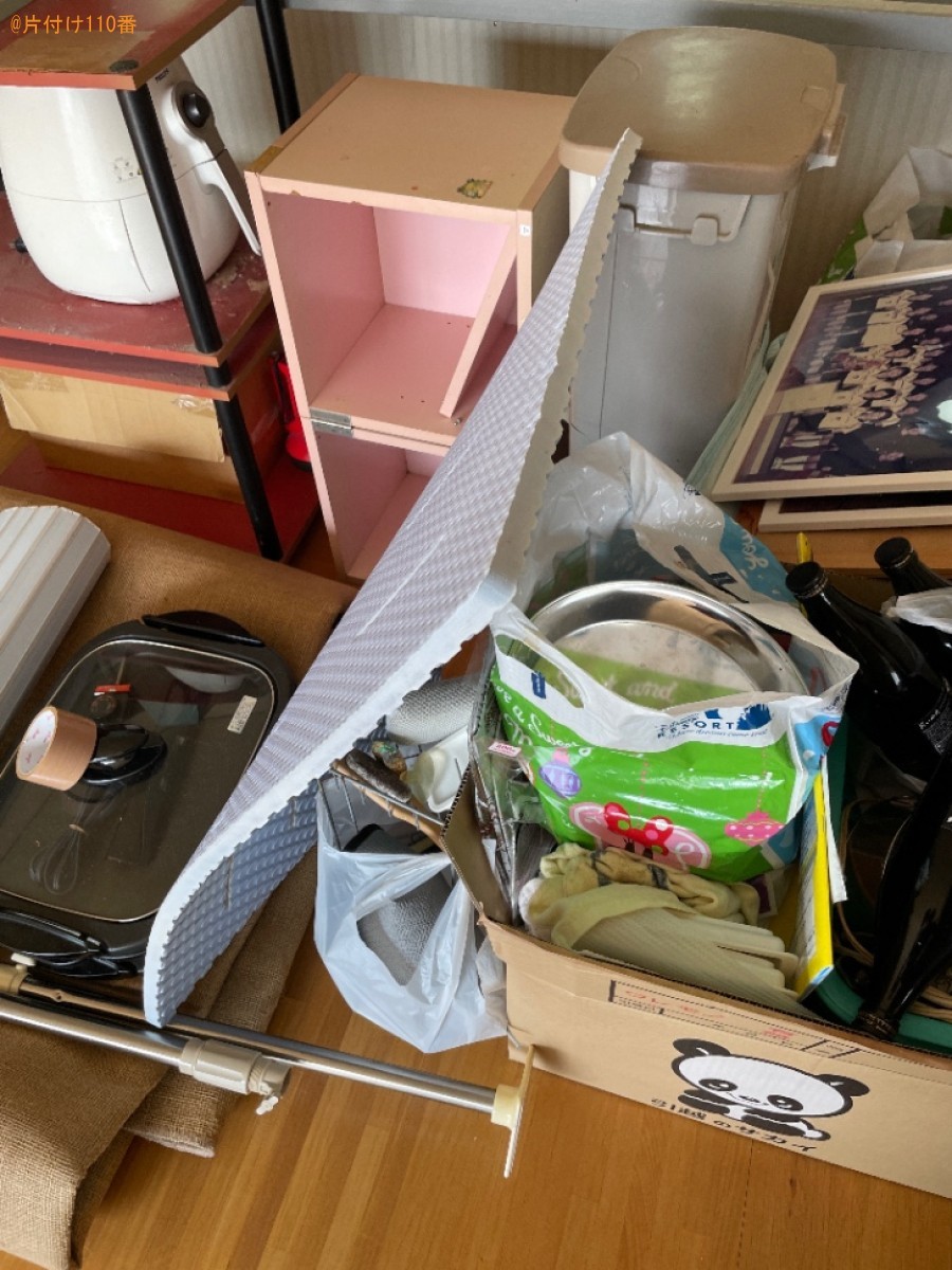 【つがる市森田町】カラーボックス、ゴミ箱、調理器具、額縁等の回収