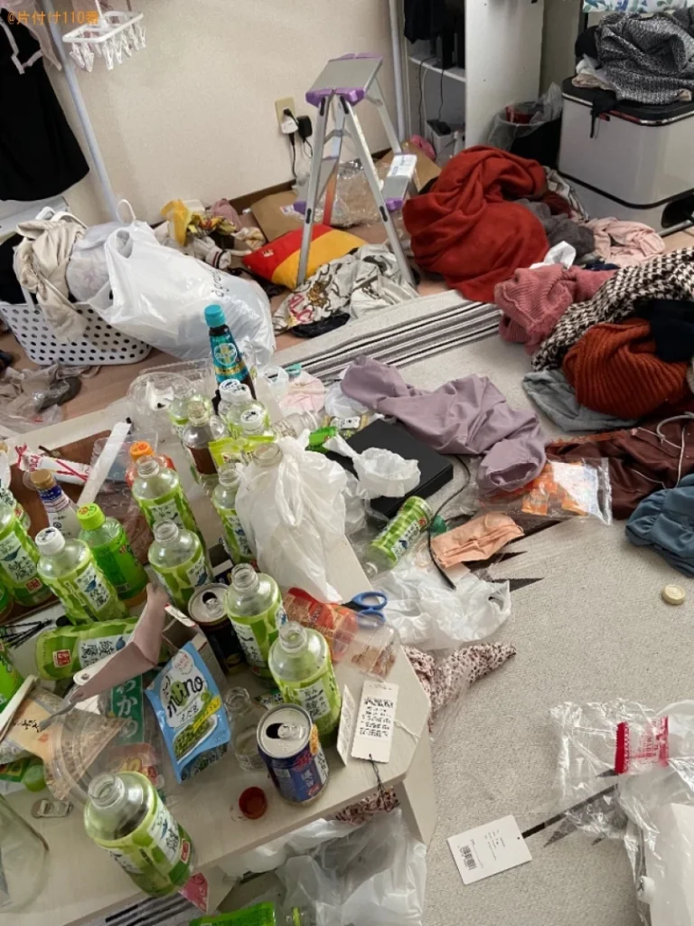 【五所川原市】部屋の片付け作業（ごみをまとめる、服をたたむ等）
