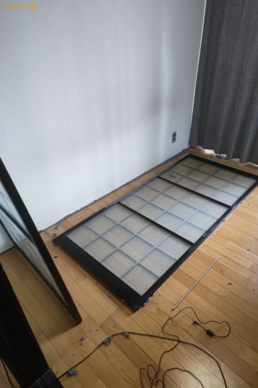 【今治市】マットレス付きシングルベッド、三人掛けソファー等の回収