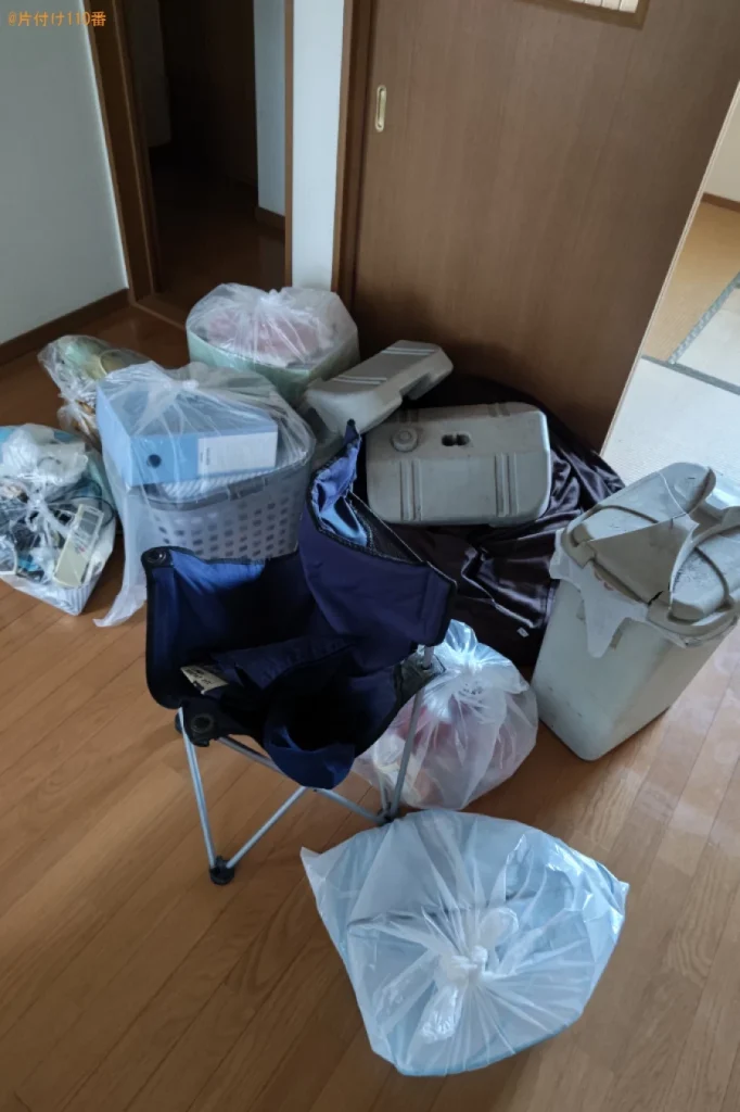 【大阪市旭区】ゴミ箱、折り畳み椅子、かご、一般ごみ等の回収・処分