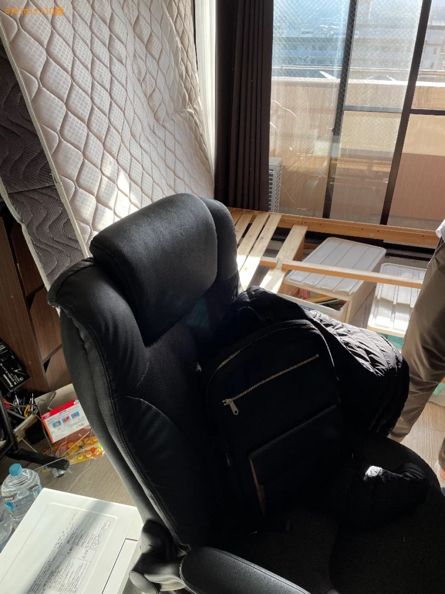 【湖南市】六人用ダイニングテーブル、冷蔵庫、洗濯機、椅子等の回収