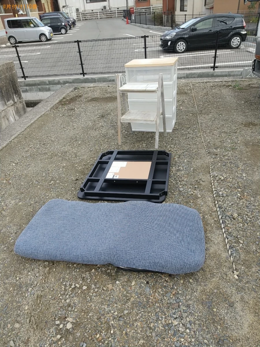【福山市今津町】四段プラケース、こたつ、座椅子、下駄箱等の回収