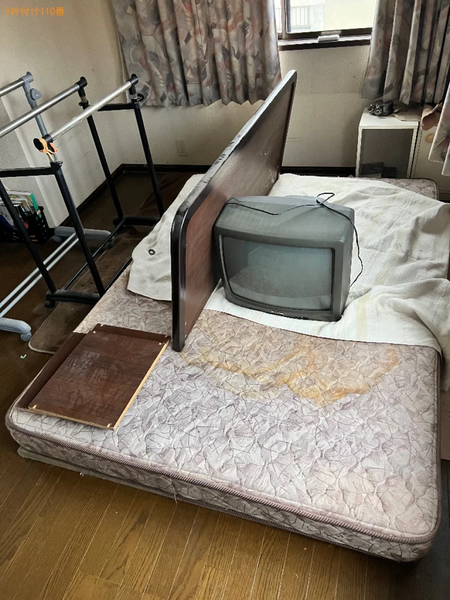 【田川郡福智町】マットレス付きダブルベッド、鏡台等の回収