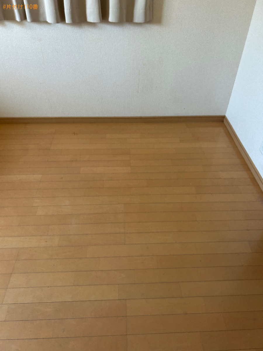 【八王子市】マットレス付きセミダブルベッド、ローテーブル等の回収