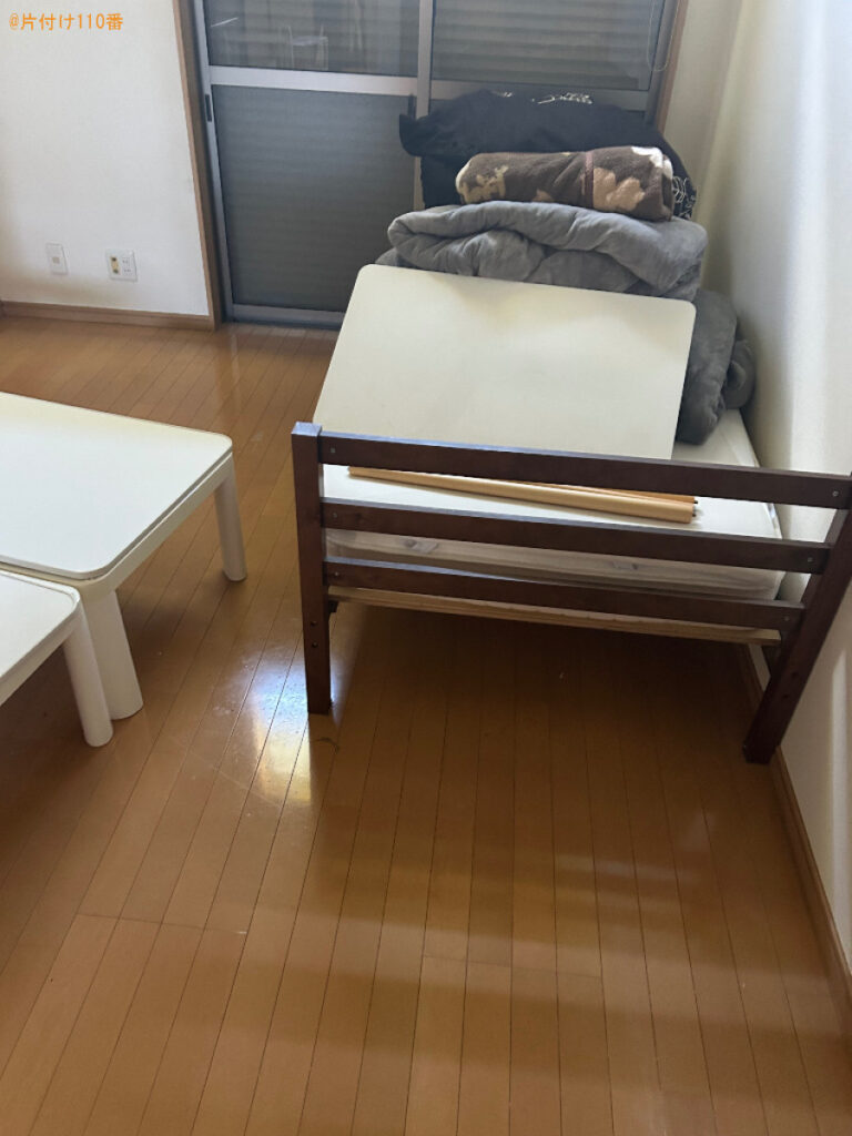 【八王子市】マットレス付きセミダブルベッド、ローテーブル等の回収
