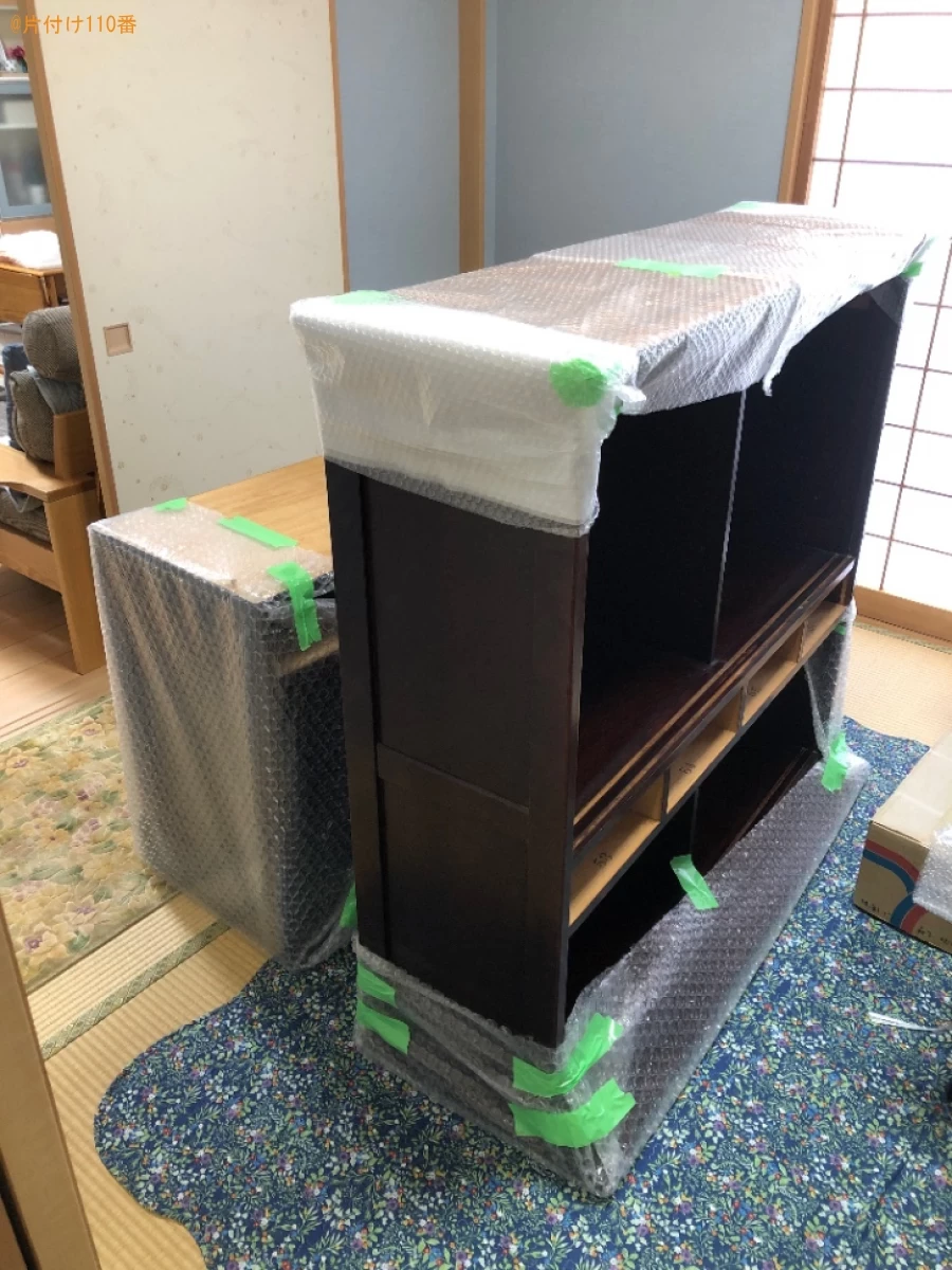 【北九州市八幡西区】一軒家の1階から2階へ食器棚を移動させる作業