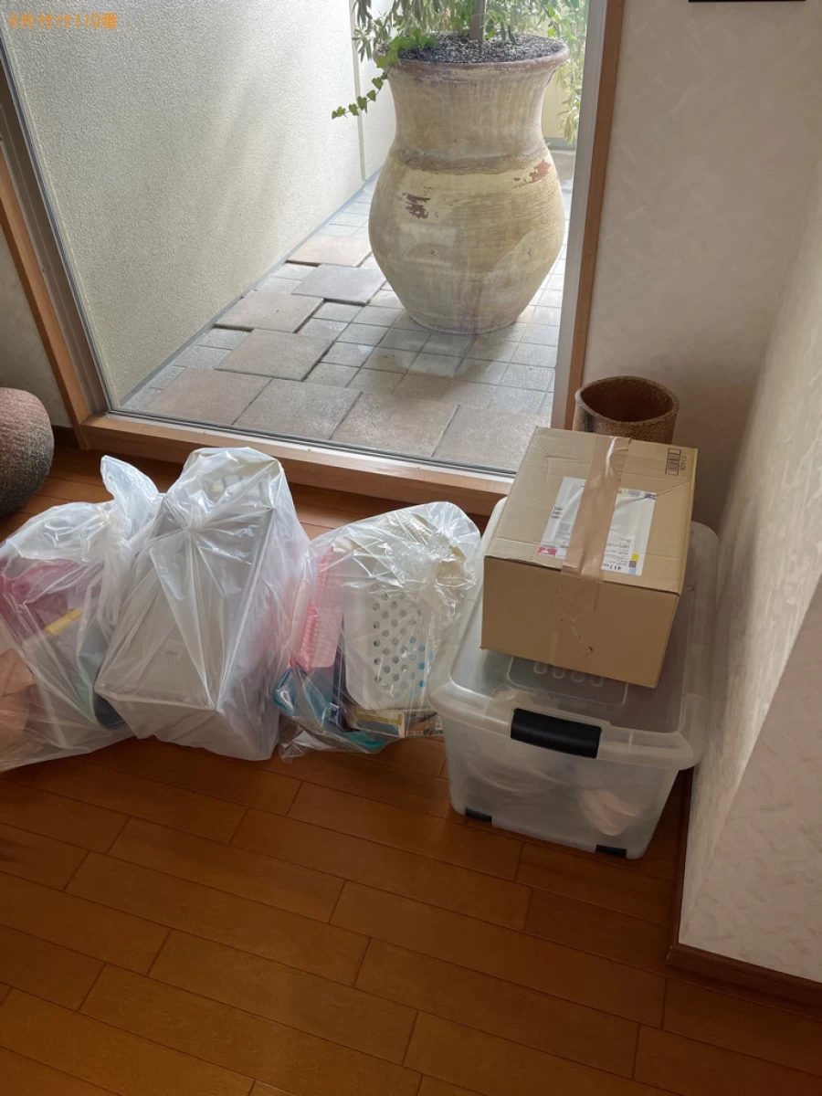 【八幡市】ひな人形、収納ケース、戸棚、デスク等の回収・処分ご依頼