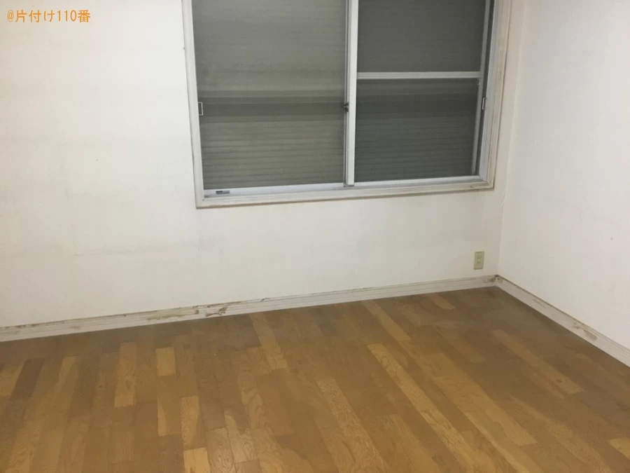 【芦屋市新浜町】ソファー、テーブル、食器棚、本棚、本等の回収