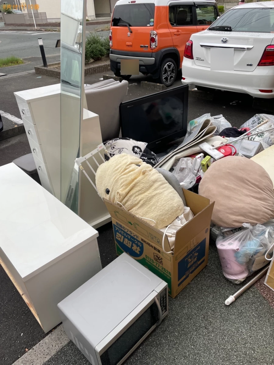 【浜松市東区】テレビ、鏡台、テレビ台、布団、電子レンジ等の回収