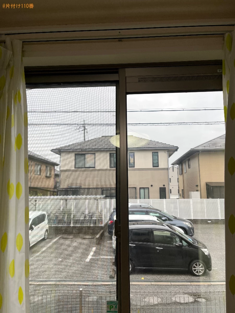 【彦根市西今町】カーペット等の回収とエアコン・窓クリーニング