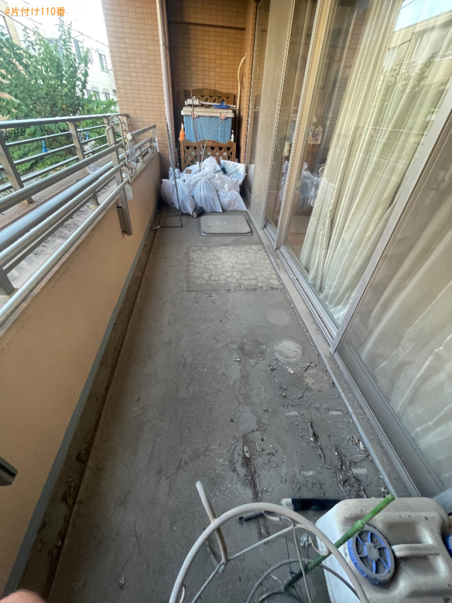【調布市仙川町】椅子等の回収とベランダ・換気扇クリーニングご依頼