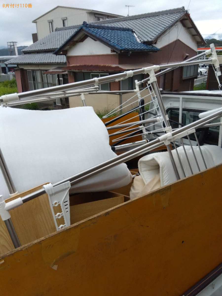 【富士宮市】シングルベッド、カラーボックス、テレビ台等の回収