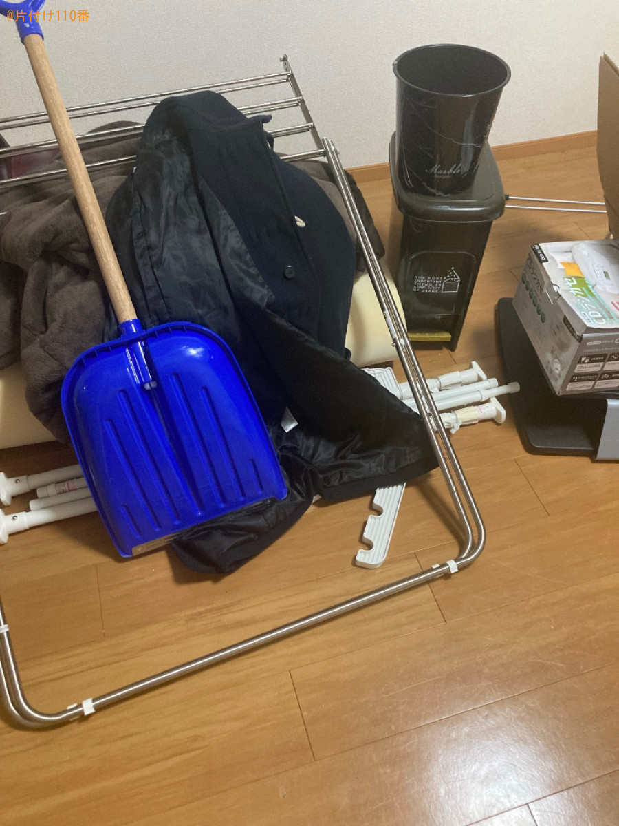 【富士吉田市】ウレタンマットレス、突っ張り棒、ギター等の回収