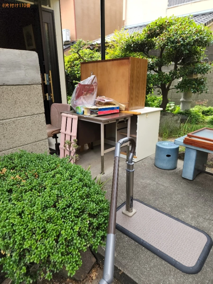 【高松市松島町】婚礼タンス、食器、テーブル、椅子、すのこ等の回収