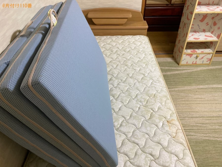 【鹿児島市】四人用ダイニングテーブル、ソファーベッド等の回収