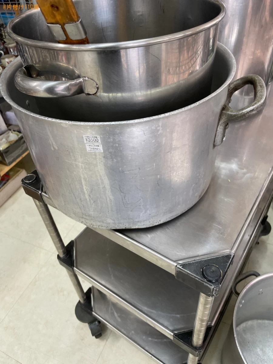 【青森市】冷蔵ストッカー、ステンレスのテーブル、炊飯器等の回収