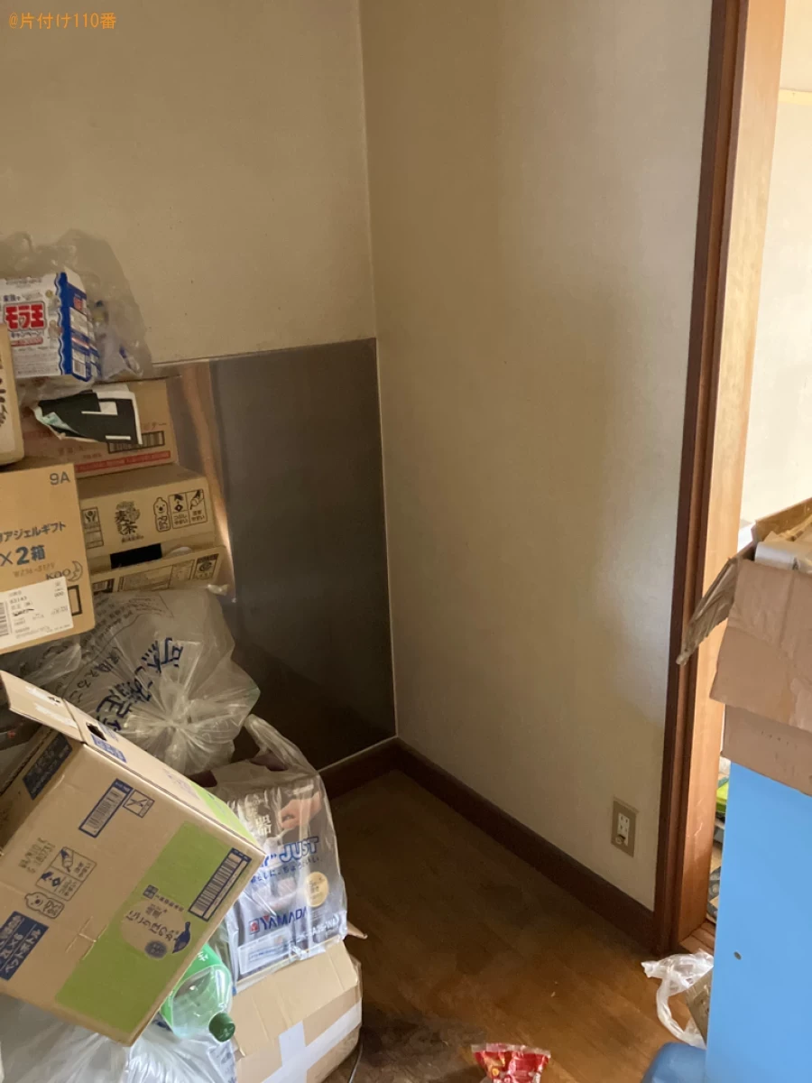 【境港市芝町】冷蔵庫、ダイニングテーブル、カラーボックス等の回収