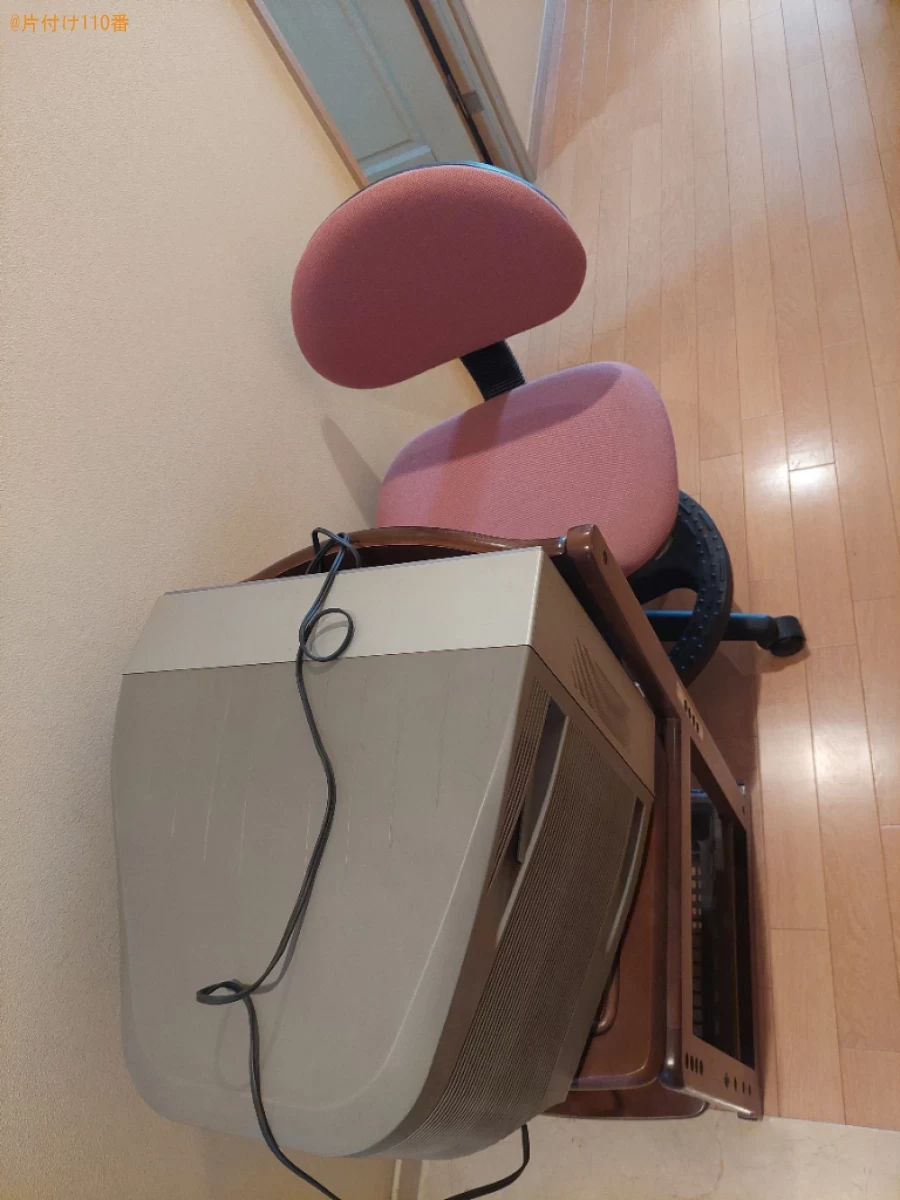 【江戸川区】エレクトーン、テレビ、学習机、椅子、棚等の回収・処分