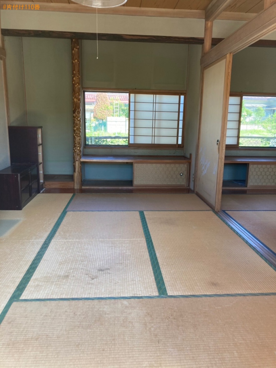 【岡谷市】二人掛けソファー、食器棚、棚等の回収・処分ご依頼