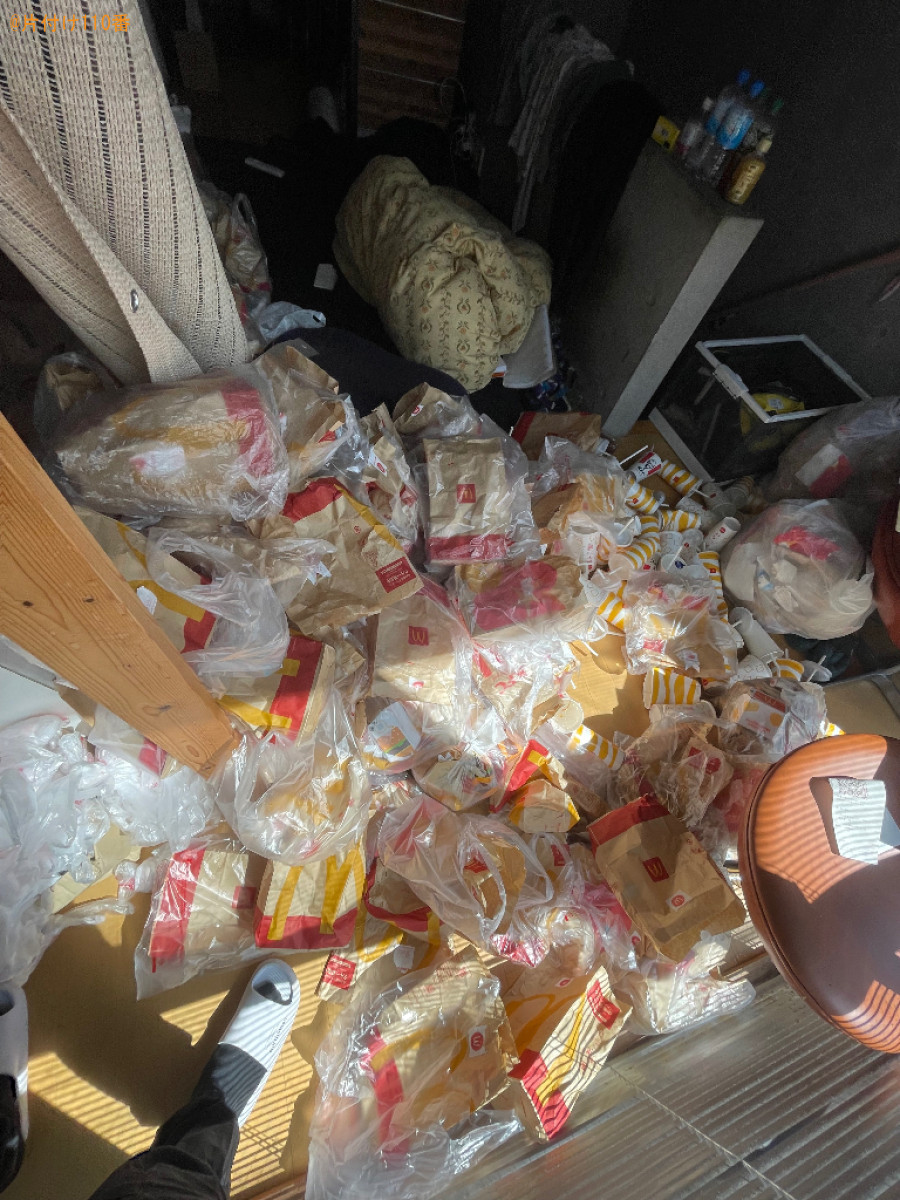 【中野区】部屋に散乱しているごみの片付けと清掃ご依頼　お客様の声