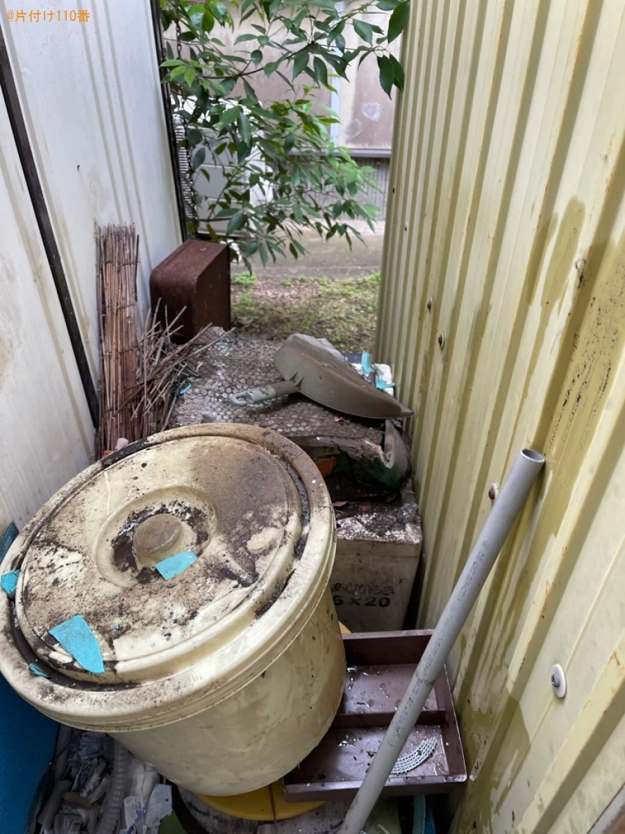 【岡山市中区】物置の中にある不用品（椅子、たらい、靴等）の回収