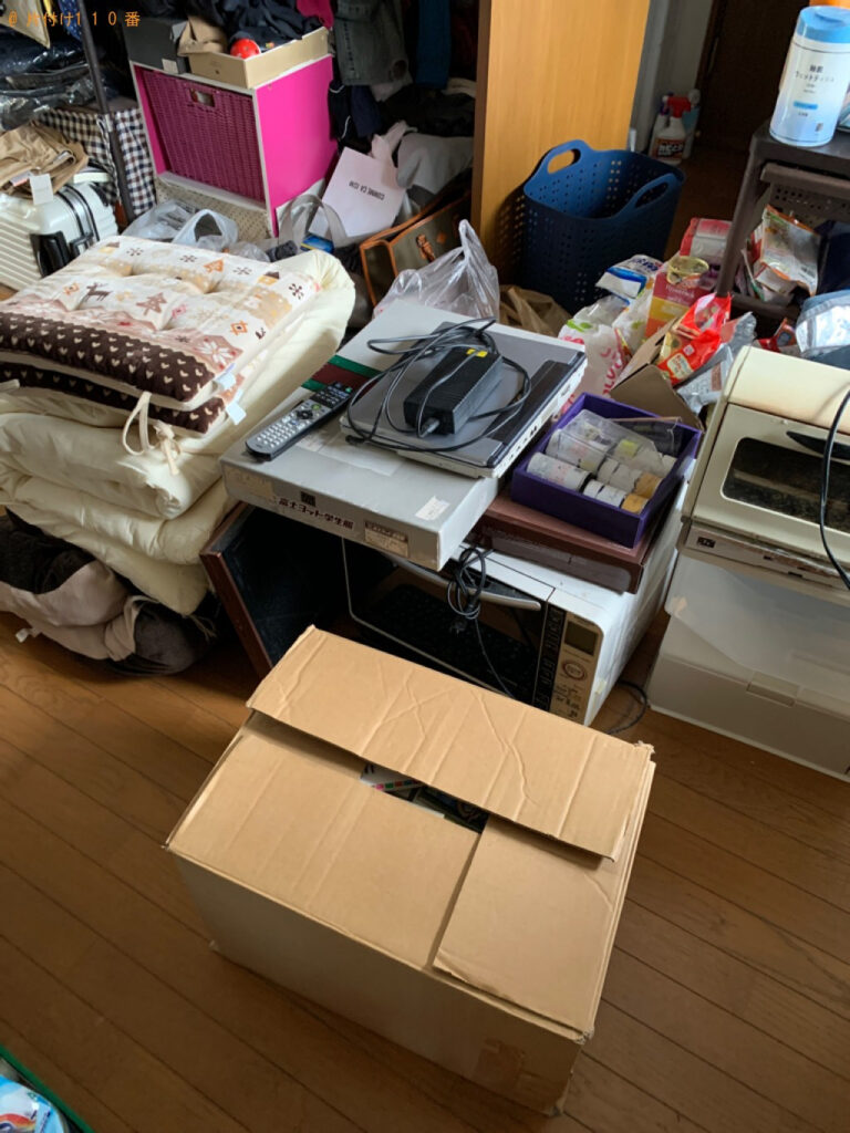 【長岡市】PC、米びつ、カラーボックス、米びつ、布団等の回収