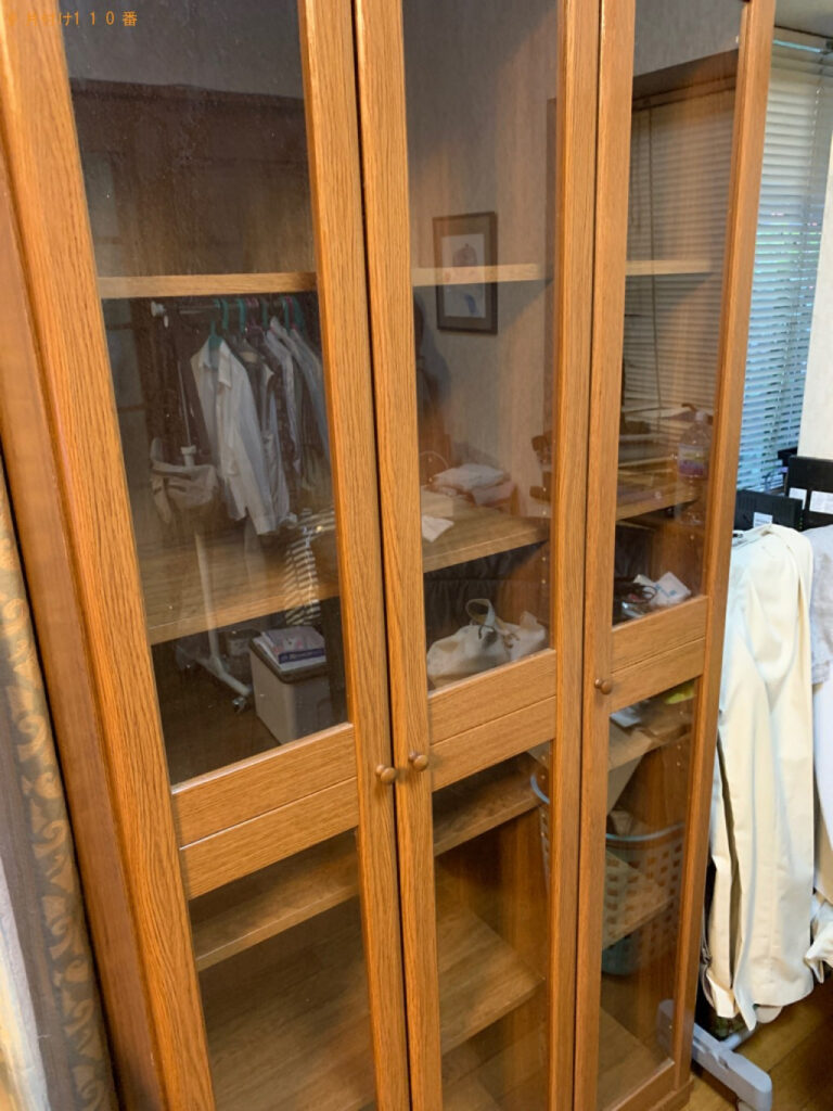 【福岡市早良区】食器棚を2階から1階に運ぶ作業のお手伝いご依頼