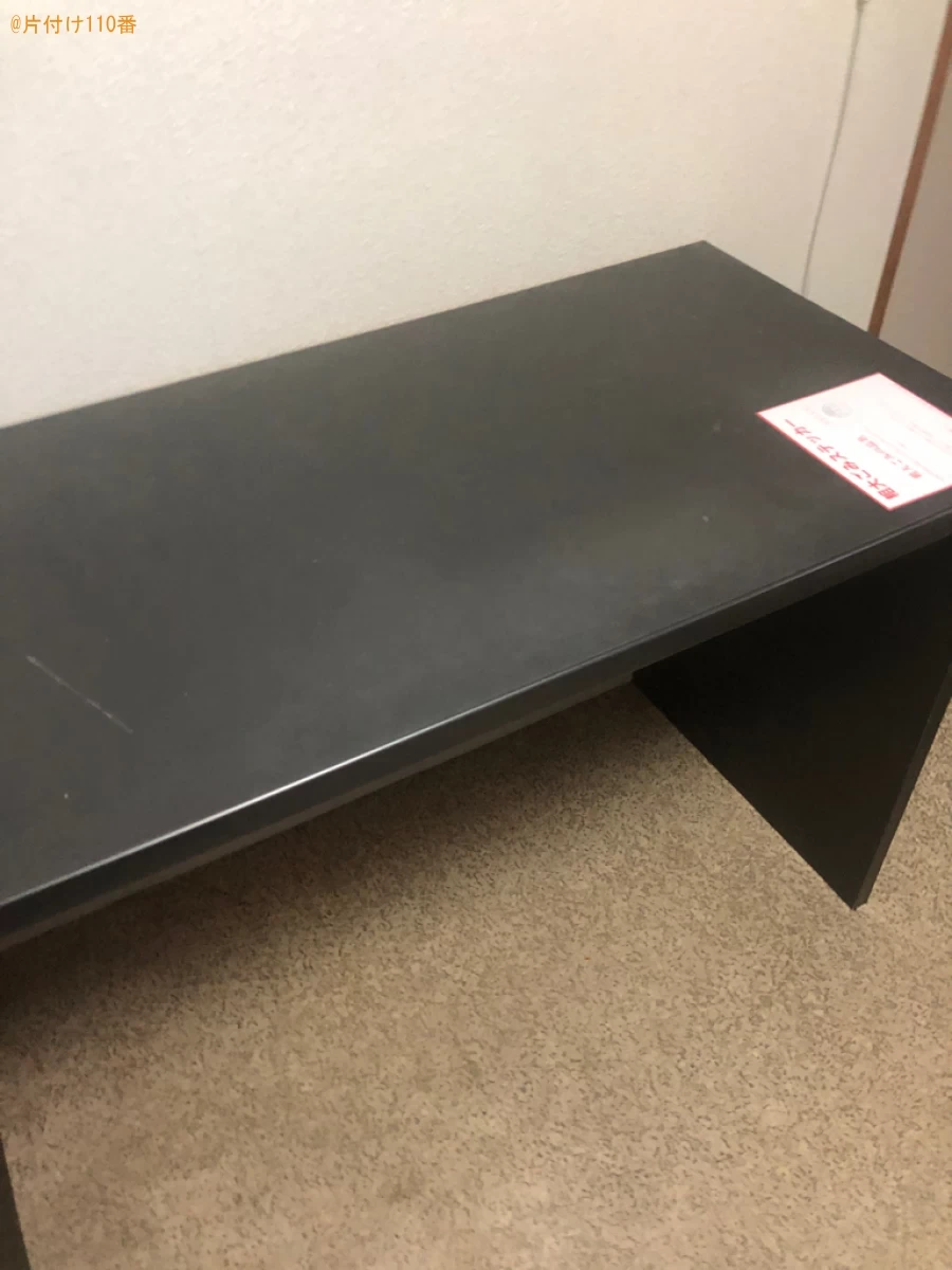 【佐賀市】折り畳みベットと学習机を二階から一階の下ろす作業ご依頼