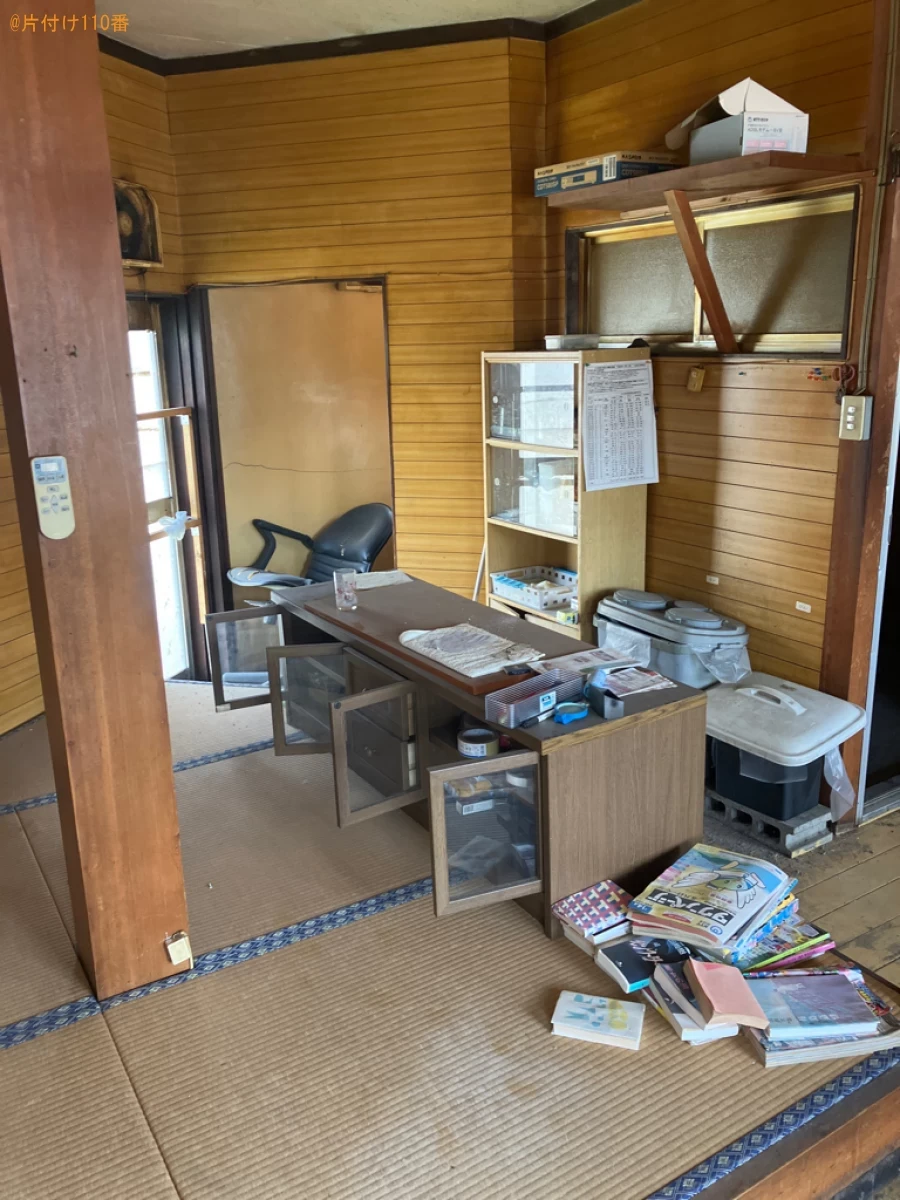 【倉吉市】麻雀卓、冷蔵庫、椅子、ラック、ゴミ箱等の回収・処分