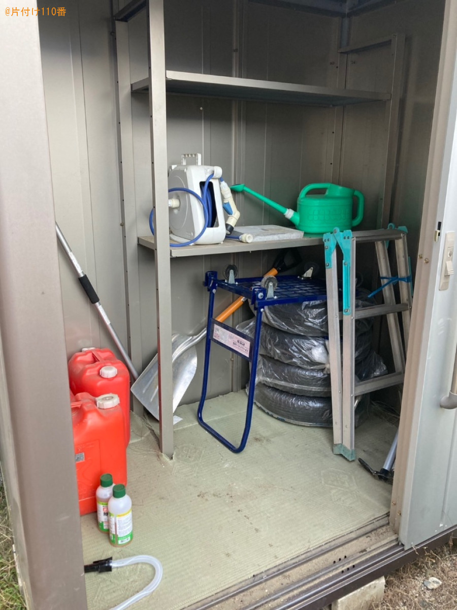 【南アルプス市】雛人形の土台、ガラス、ラック、棚等の回収・処分