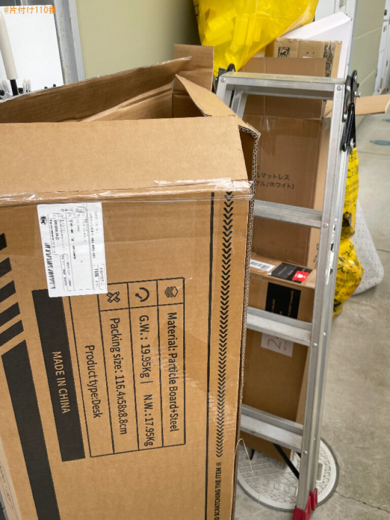 【青森市】段ボールの回収・処分とパソコンデスク・椅子の組み立て