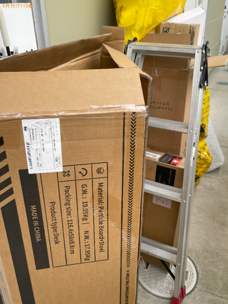 【青森市】段ボールの回収・処分とパソコンデスク・椅子の組み立て