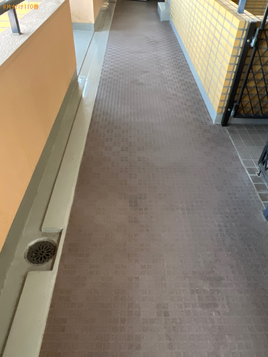 【岡山市中区】ハンガーラック、食器棚、テーブル、掃除機等の回収