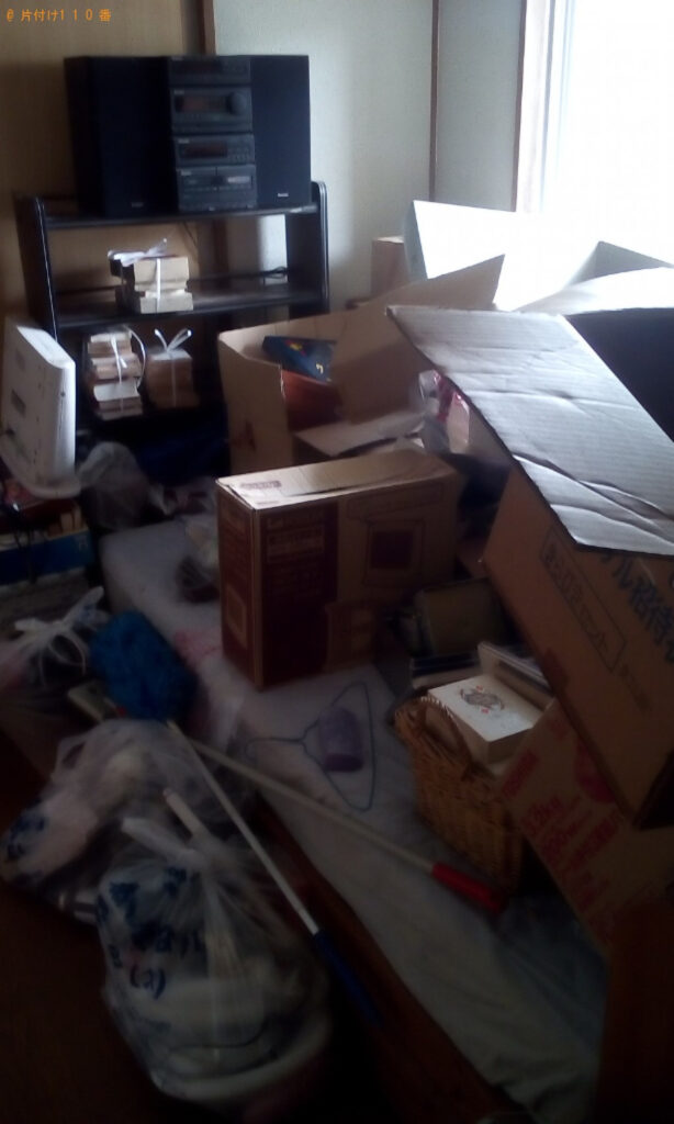 【佐世保市松原町】冷蔵庫、洗濯機、タンス、食器棚、椅子等の回収