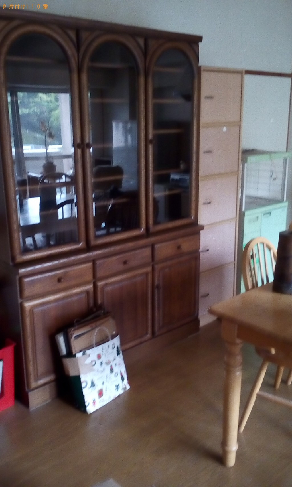 【佐世保市松原町】冷蔵庫、洗濯機、タンス、食器棚、椅子等の回収