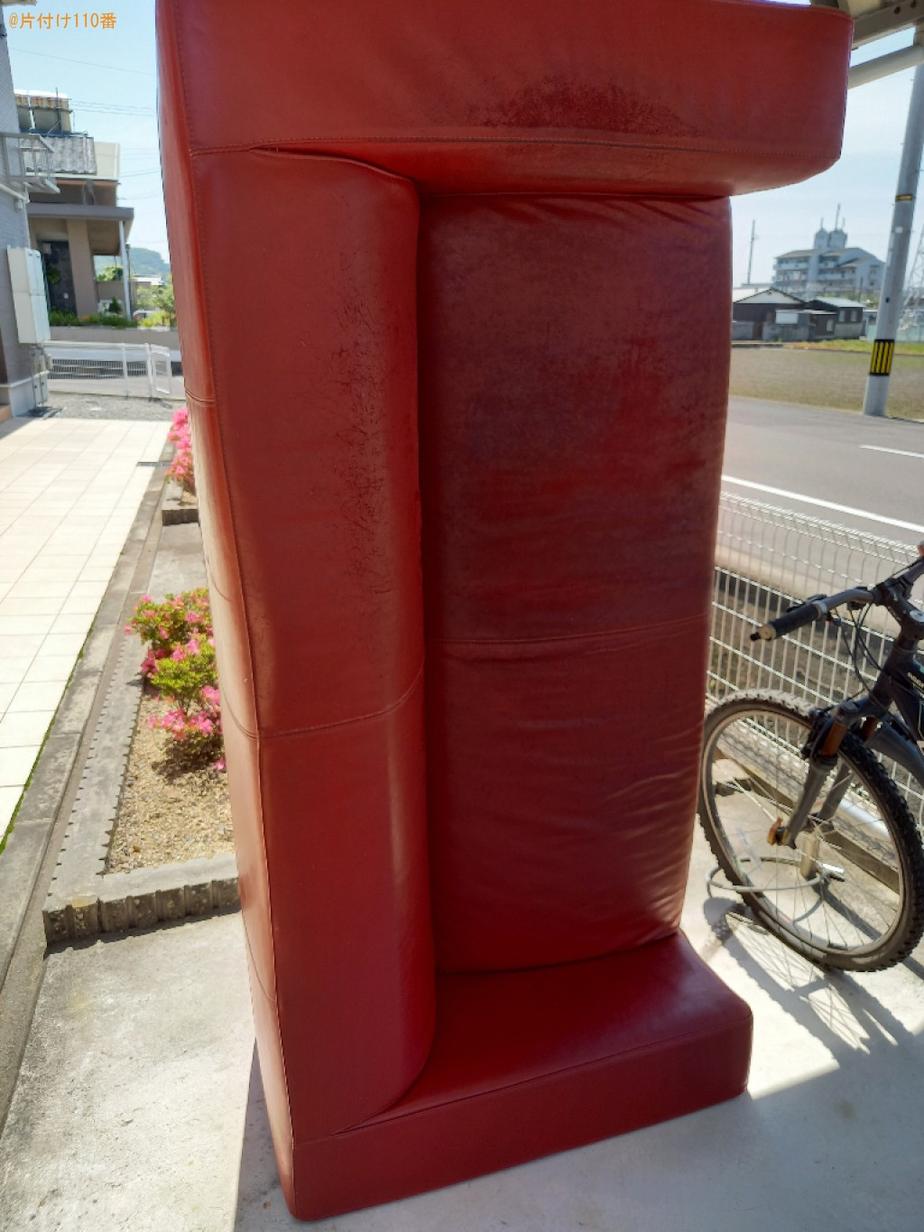 【仲多度郡多度津町】三人掛けソファーの回収・処分ご依頼