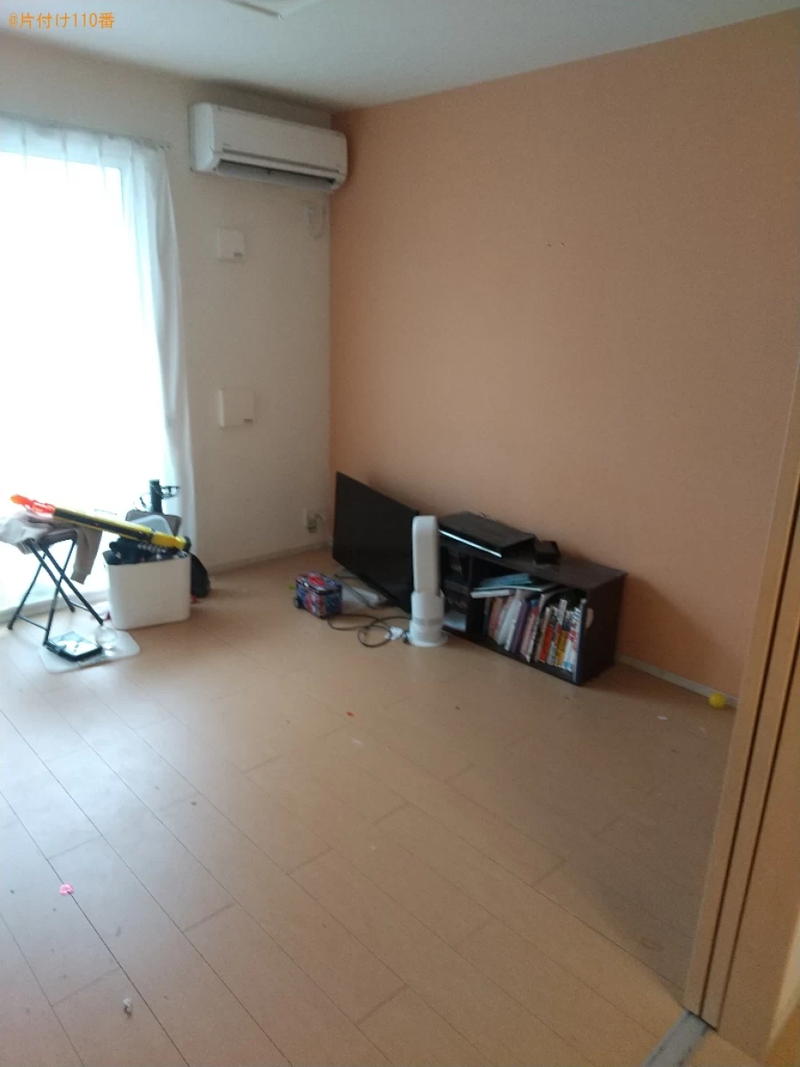 【福山市千田町】ダブルベッド、三人掛けソファー、テレビ台等の回収