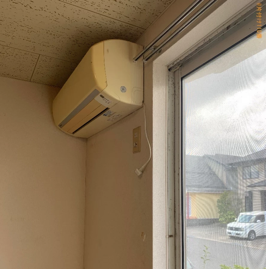 【鳥取市】二人掛けソファー、衣装ケース、ハンガーラック等の回収