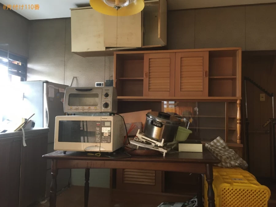 【岐阜市】洗濯機、冷蔵庫、食器棚、テーブル、椅子、デスク等の回収