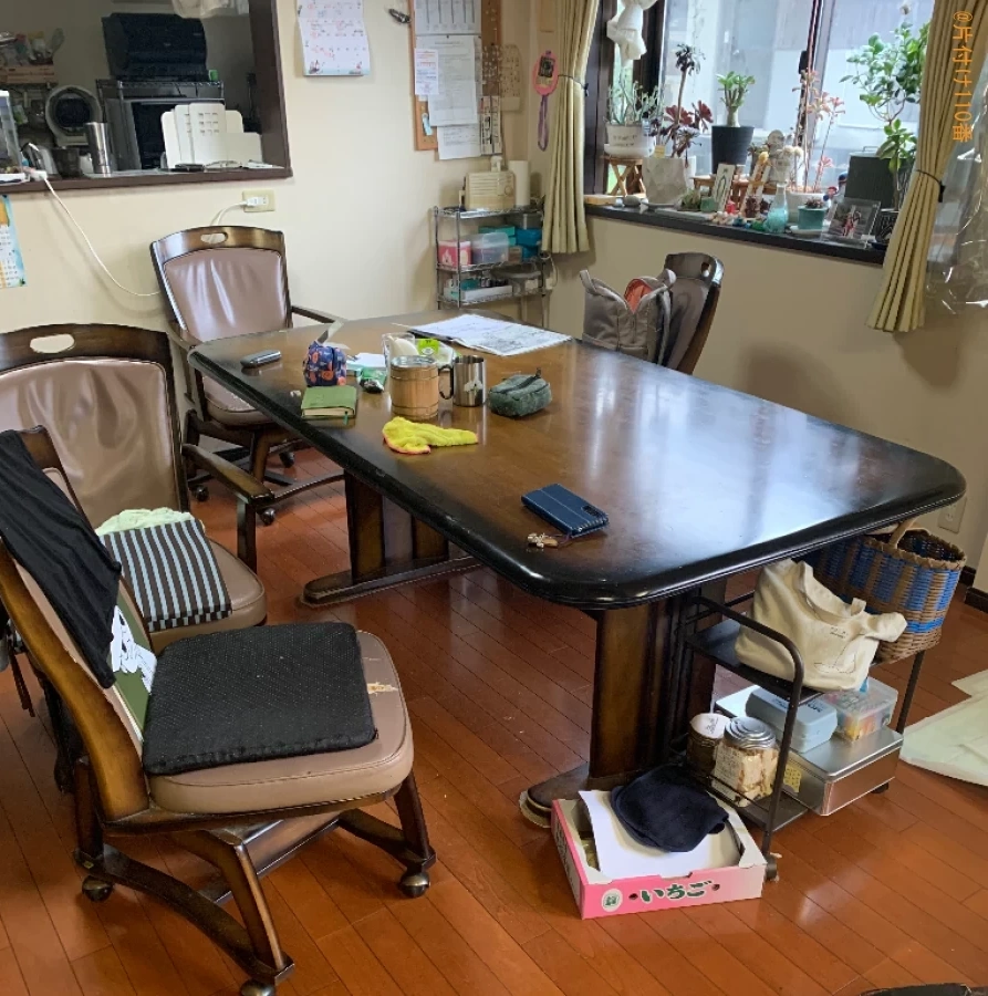 【西伯郡伯耆町】六人用ダイニングテーブル、椅子等の回収・処分