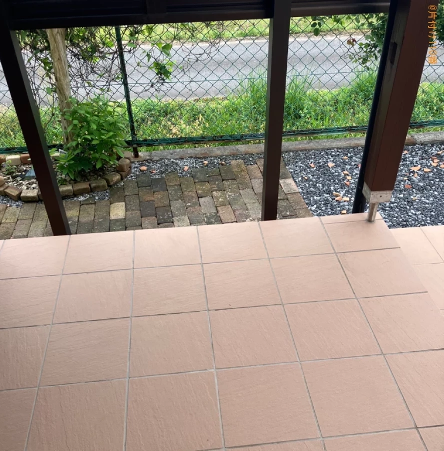 【西伯郡南部町】ソファー、ミニ冷蔵庫、テレビ台、モニター等の回収