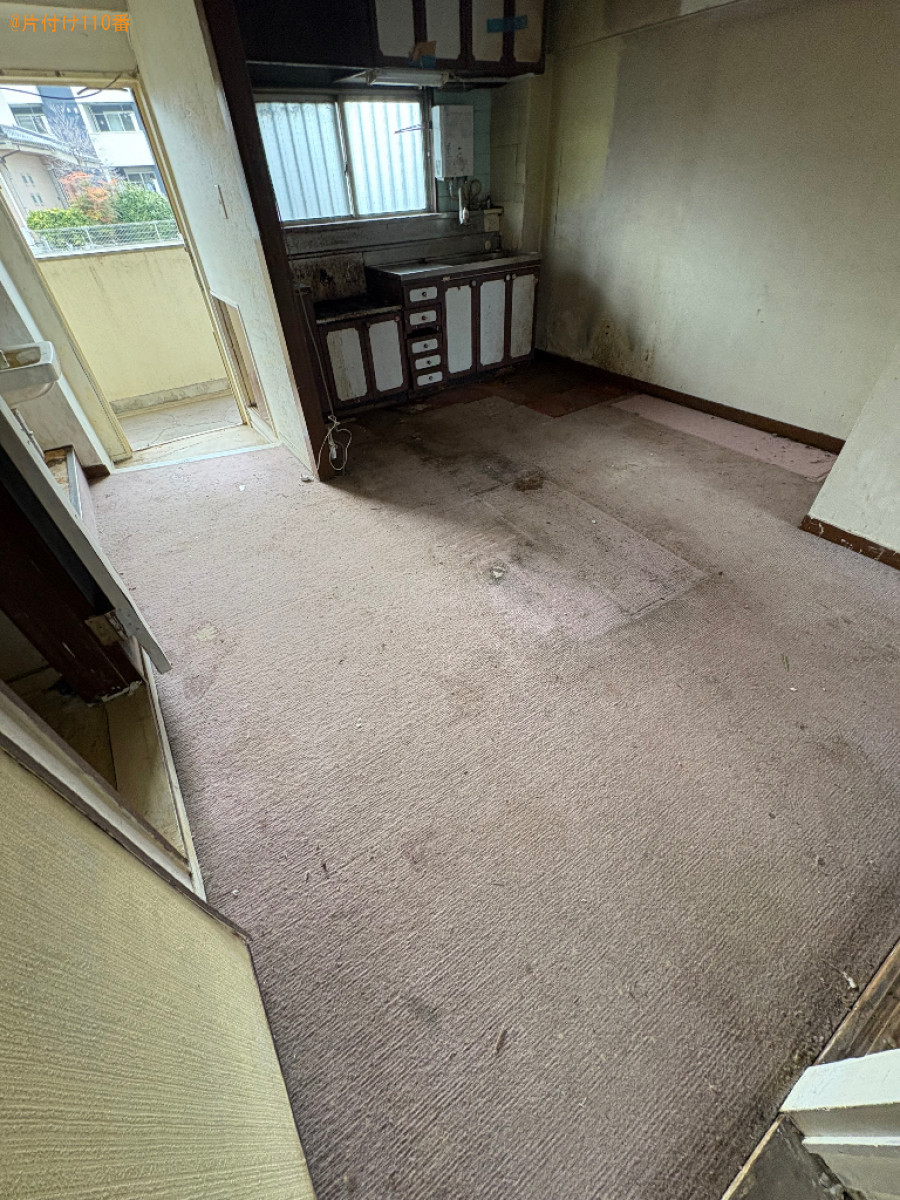 【甲斐市竜王新町】冷蔵庫、電子レンジ、食器棚、テーブル等の回収