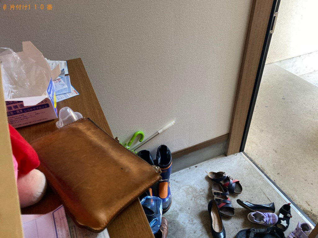 【出雲市灘分町】PCデスク、椅子、チャイルドシート等の回収・処分