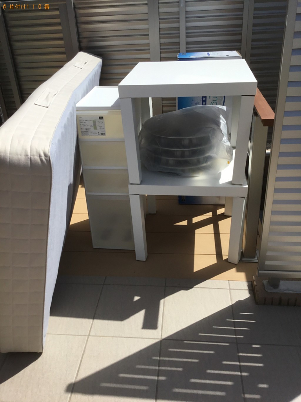 【石巻市】マットレス付きシングルベッド、ガラステーブル等の回収