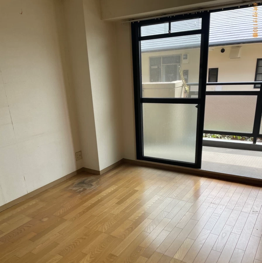 【宝塚市】四人用ダイニングテーブル、洗濯機、タンス等の回収・処分