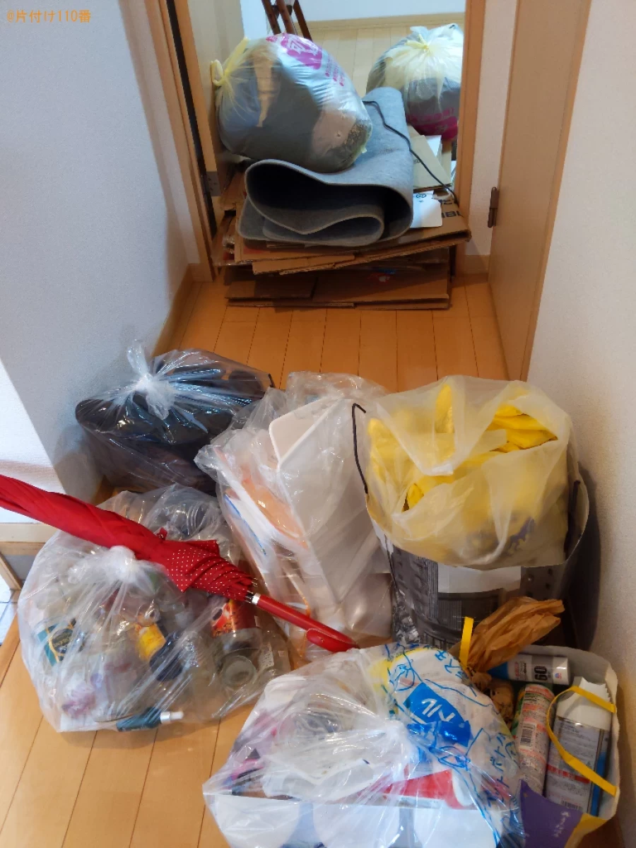 【舞鶴市安岡町】洗濯機、ローテーブル、布団、段ボール等の回収