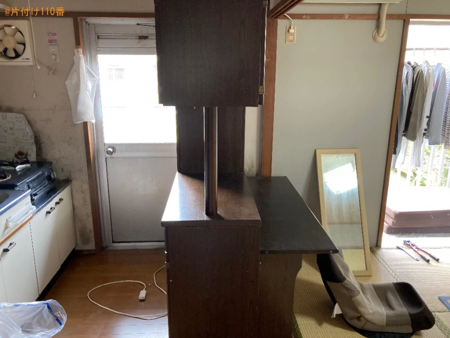 【鹿児島市】マットレス付きシングルベッド、健康器具、食器棚等の回収