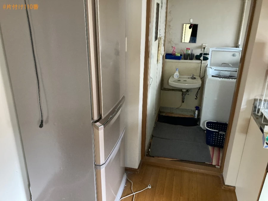 【鹿児島市】マットレス付きシングルベッド、健康器具、食器棚等の回収