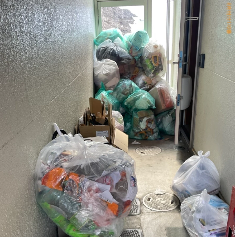 【弘前市南塘町】収納ケース、一般ごみ等の回収とハウスクリーニング